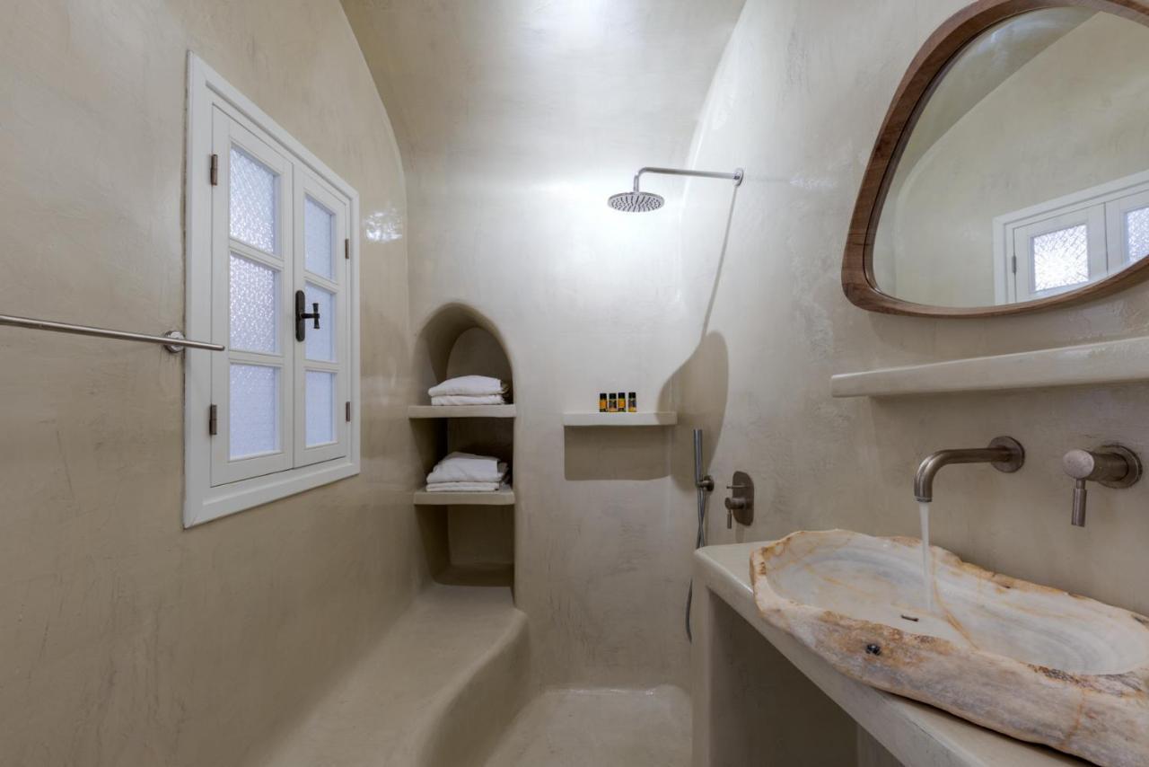 Crown Of Fira Tatil Evi